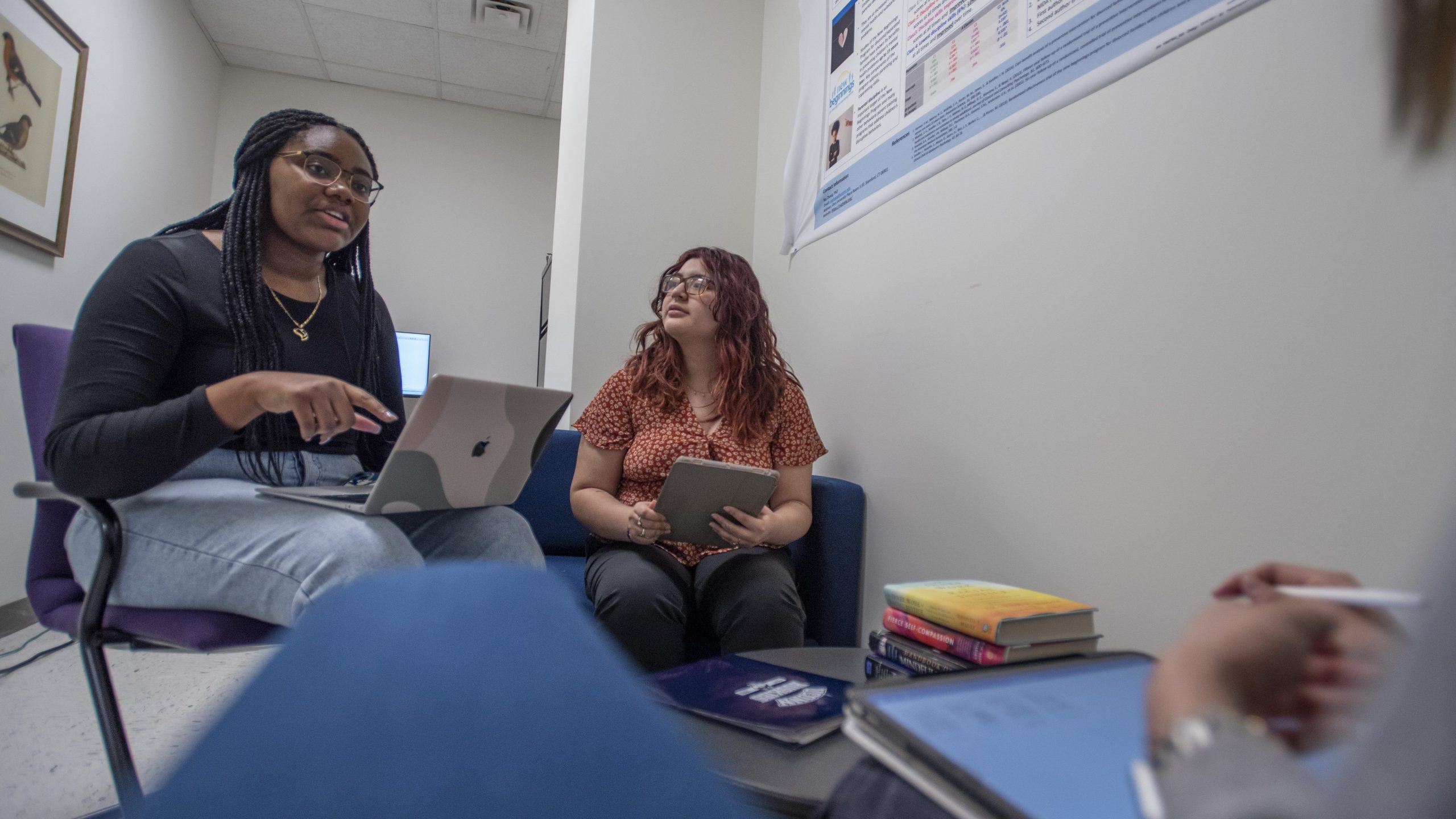 Students sitting in a lab together.