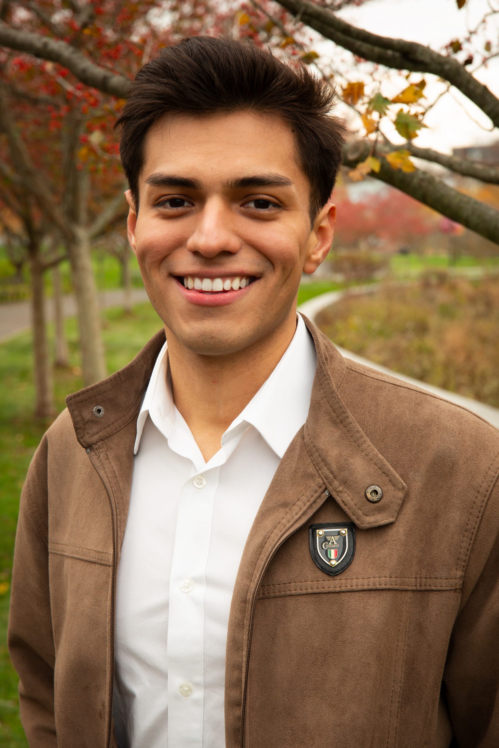 Headshot of Christopher Velez